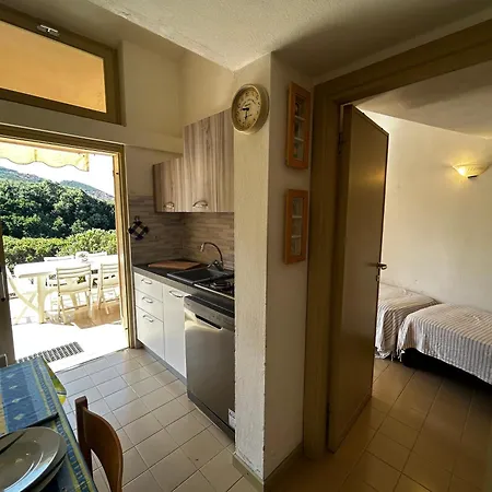 Prázdninový dům Villino Angy Con Piscina Con Acqua Di Mare