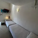 Villino Angy Con Piscina Con Acqua Di Mare Hébergement de vacances Costa Paradiso